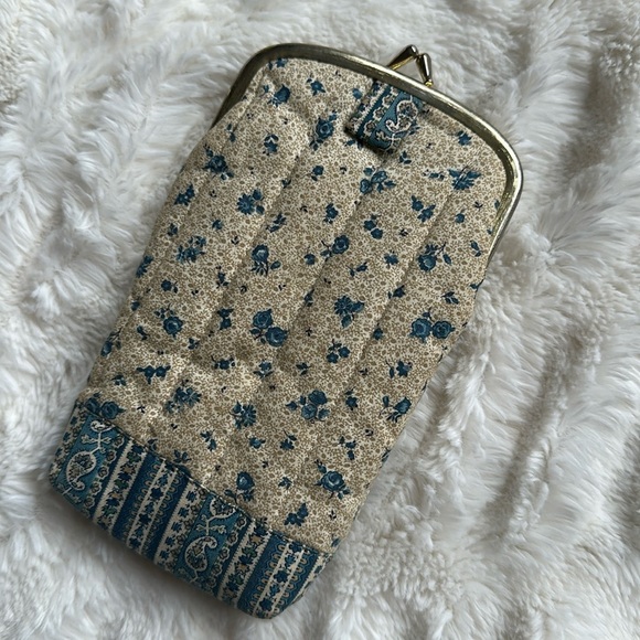 Vintage Fabric Quilted Eyeglass Sunglasses Cigarette Holder Gold Snap Top Lined - Picture 2 of 7